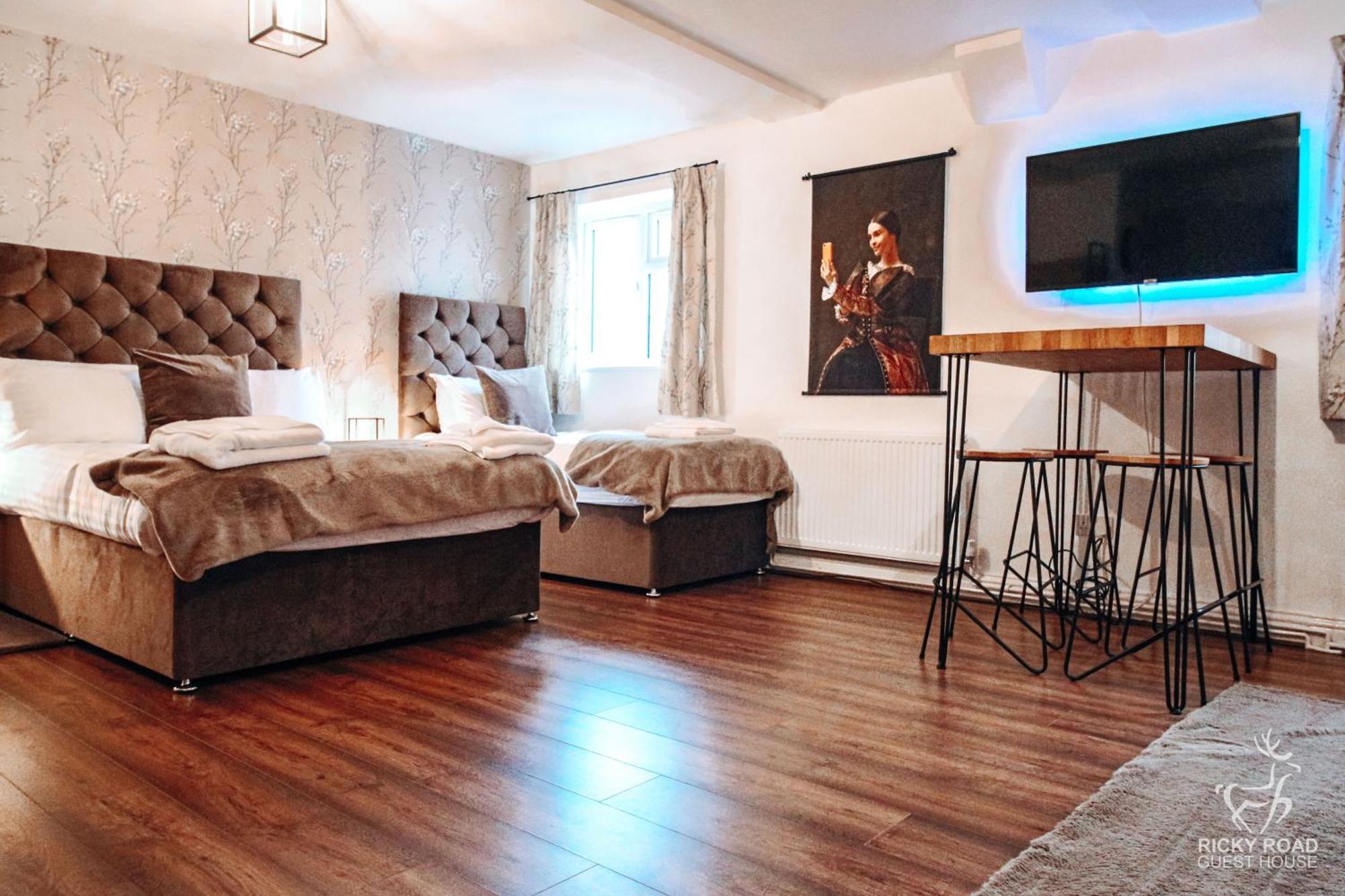 Ricky Road Guest House - Premium Watford  Luaran gambar
