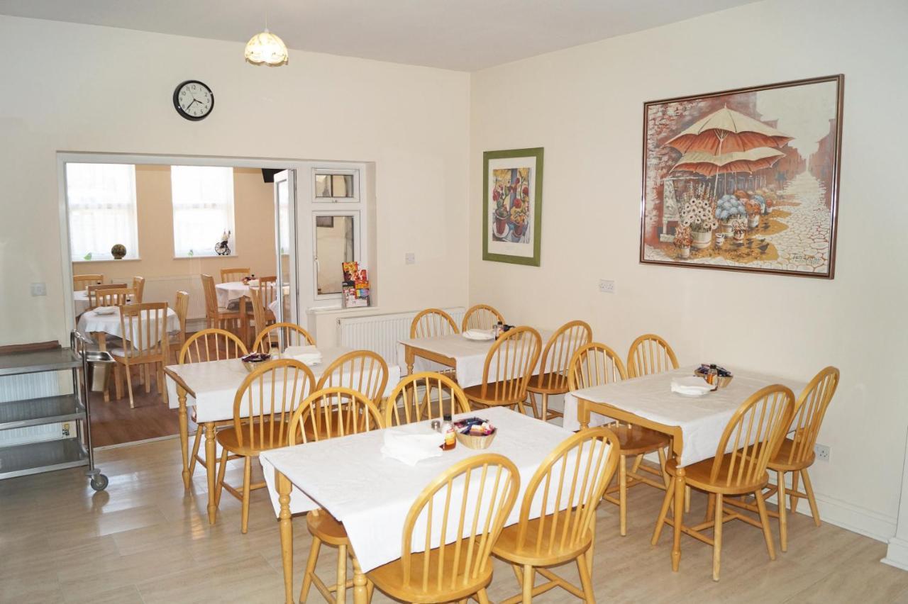 Ricky Road Guest House - Premium Watford  Luaran gambar