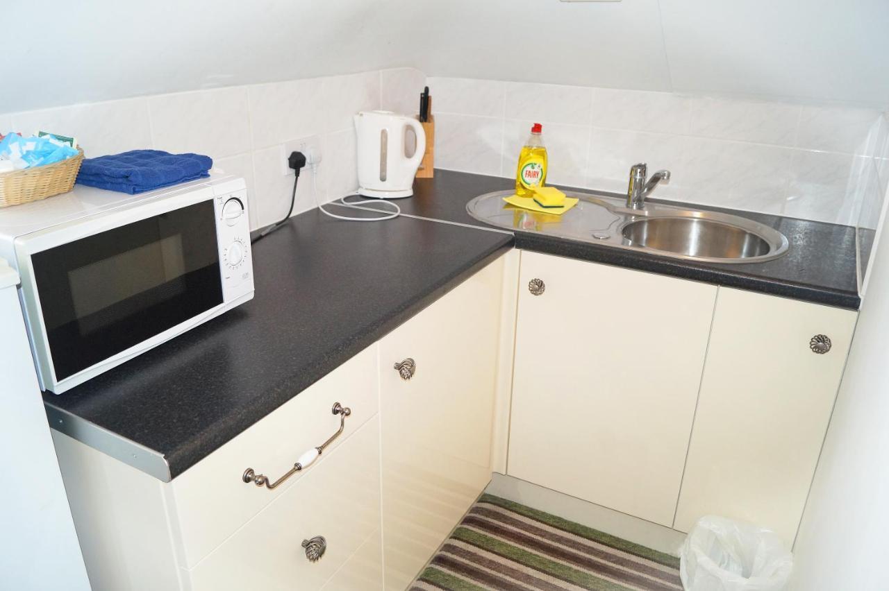Ricky Road Guest House - Premium Watford  Luaran gambar
